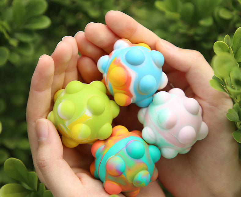 硅膠玩具為何深受消費(fèi)者喜愛(ài)